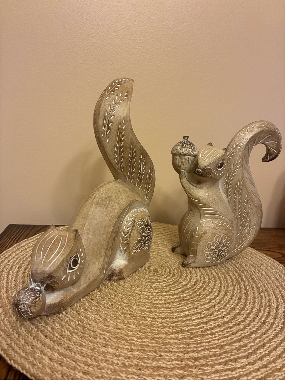 Fall/Neutral Decorative Squirrel 🐿️ Figurines Set of 2 NWT! - Picture 2 of 11
